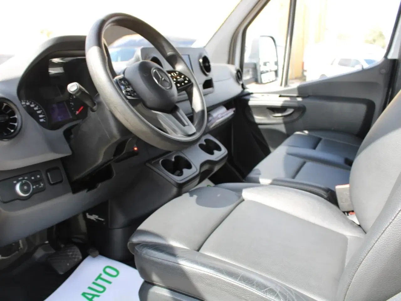 Billede 3 - Mercedes Sprinter 319 3,0 CDi A3 Chassis aut. RWD