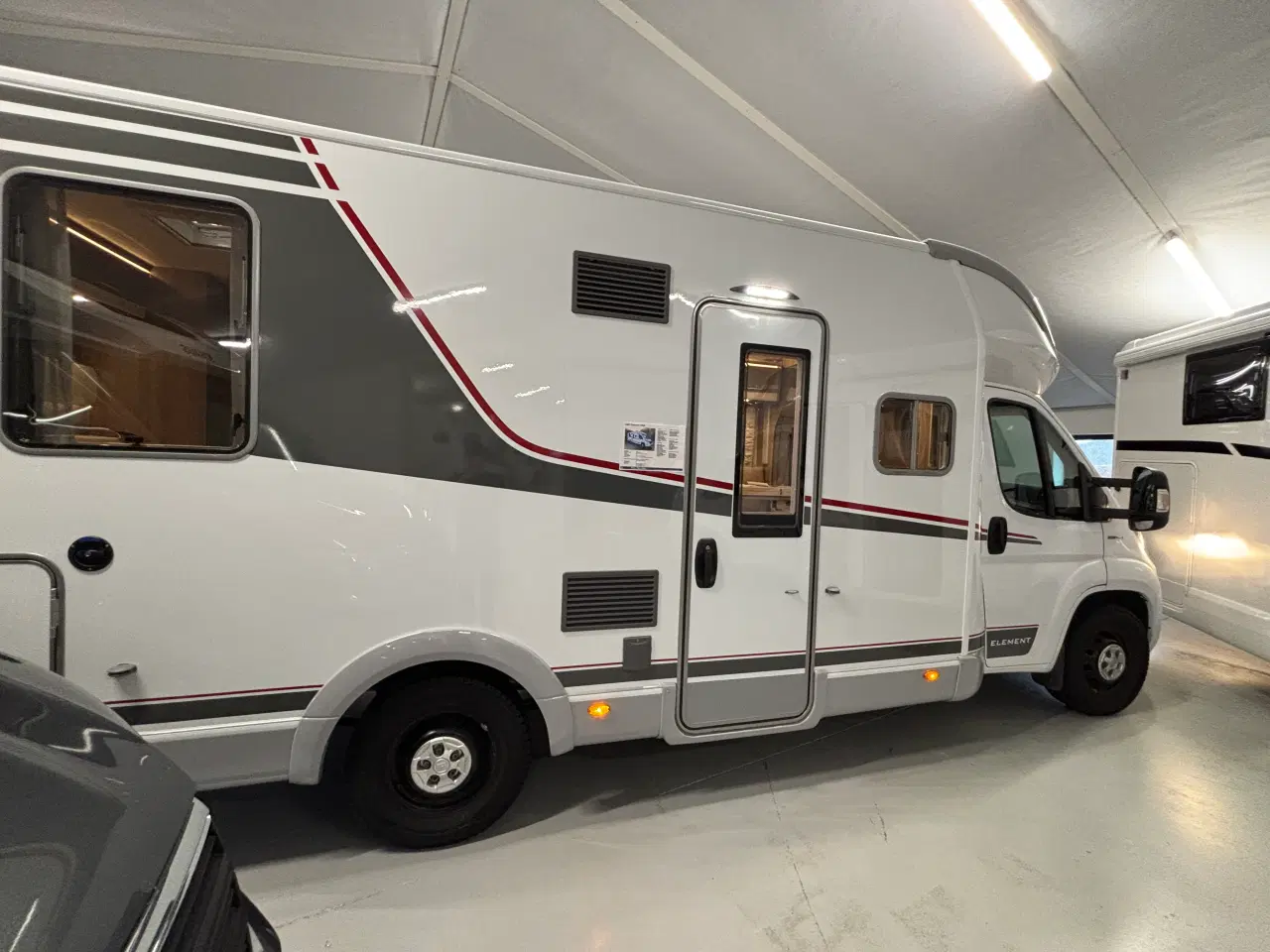 Billede 3 - Autocamper til salg - LMC Element T748