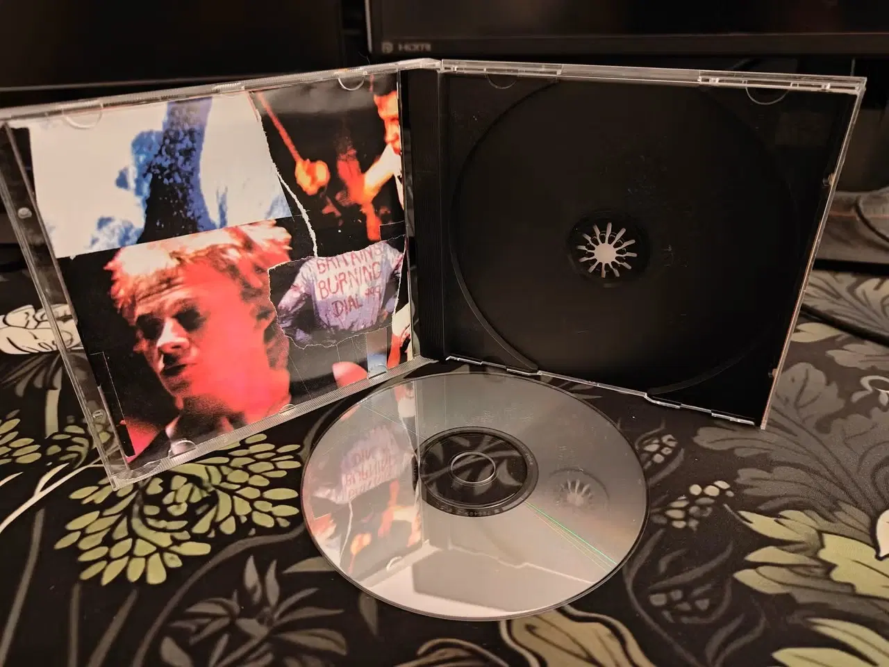 Billede 2 - Sex Pistols - Kiss This