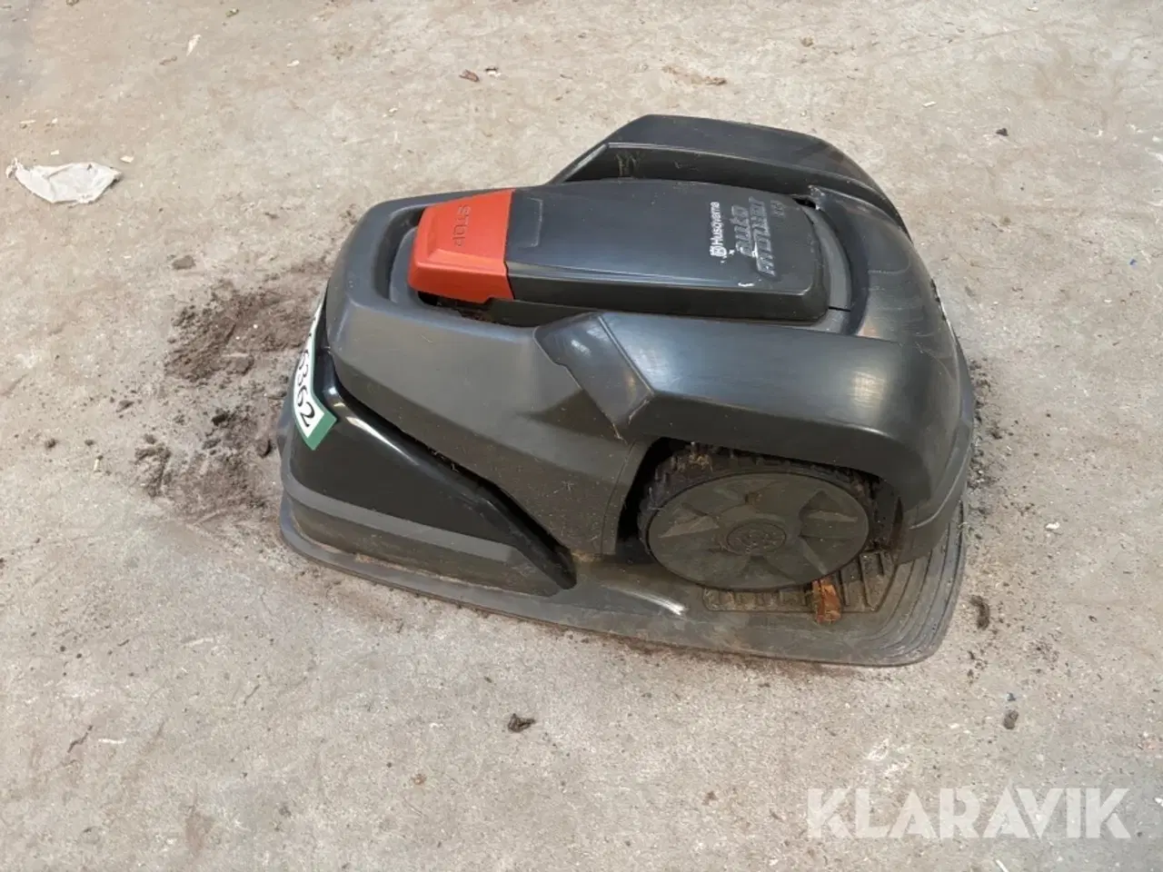 Billede 6 - Robot plæneklipper Husquarna 305 med ladeplade