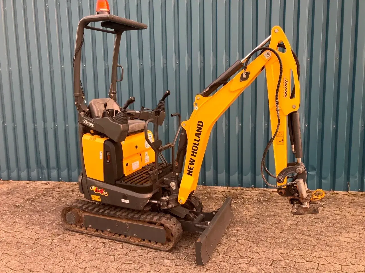 Billede 1 - New Holland E14D MINIGRAVER