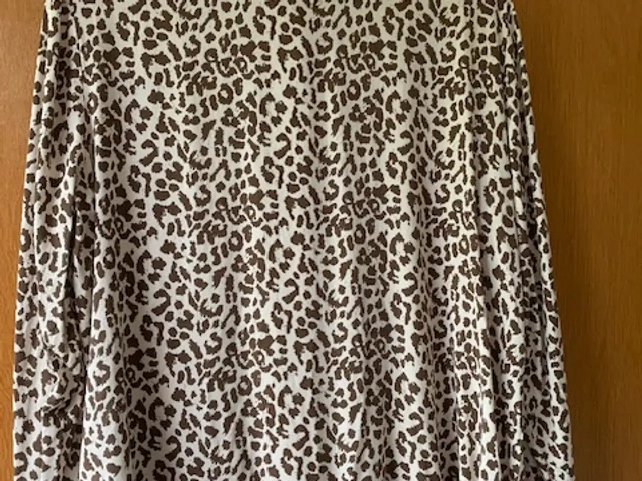 Billede 3 - Skjorte, Pieces, str. L - som ny