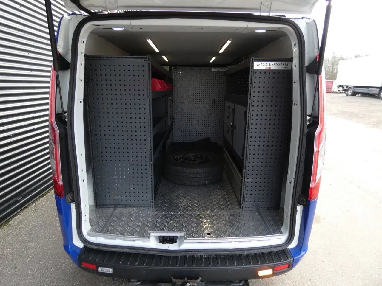 Billede 1 - Ford Transit Custom 300 L2H1 2,0 TDCi Trend 130HK Van 6g Aut.