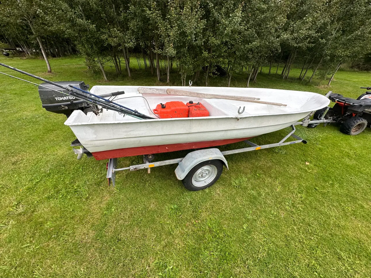 Billede 1 - Fiske jolle  med motor og trailer 