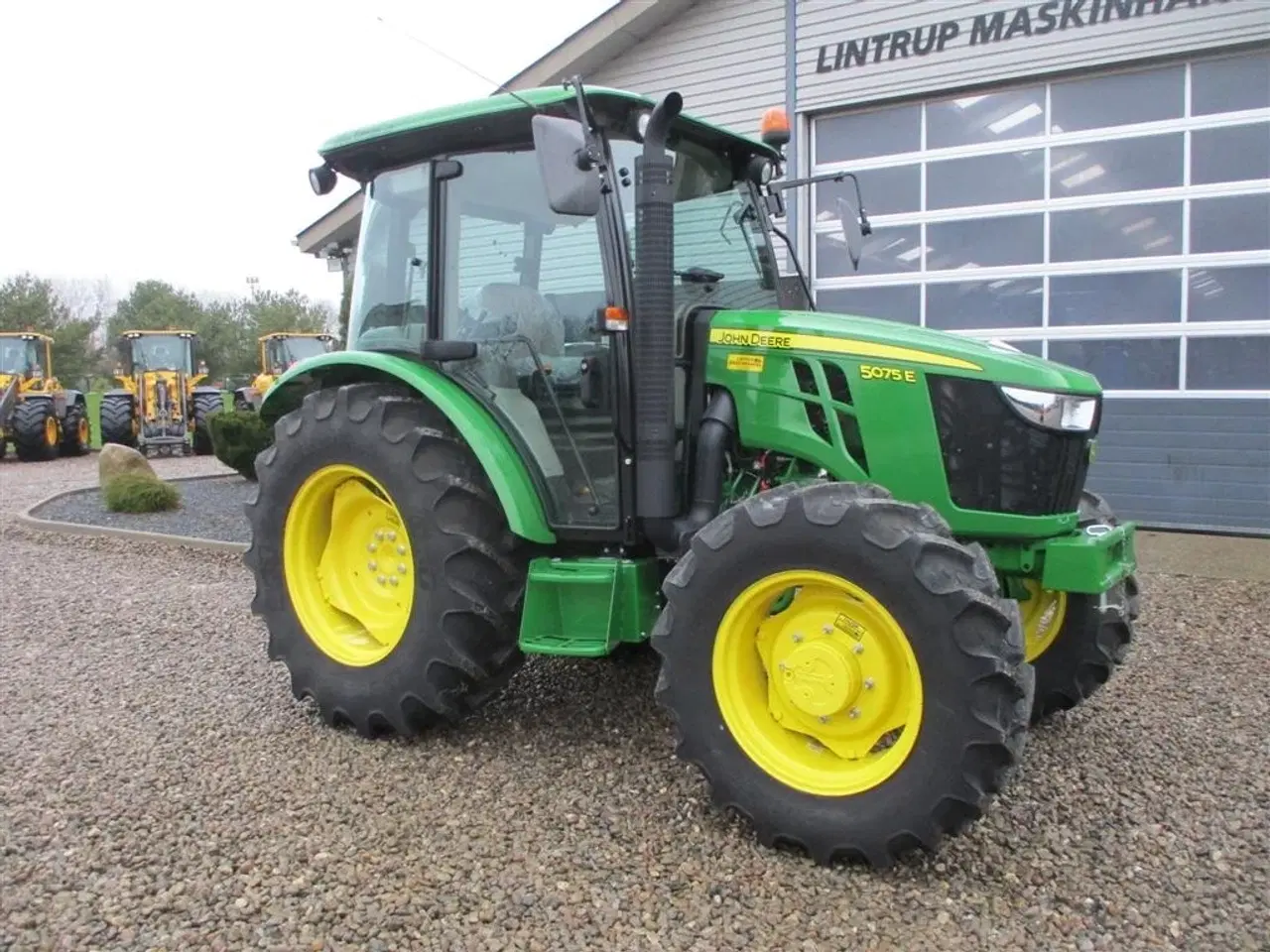 Billede 24 - John Deere 5075E  med koblings frit vendergear ved rattet og 40kmt gearkasse