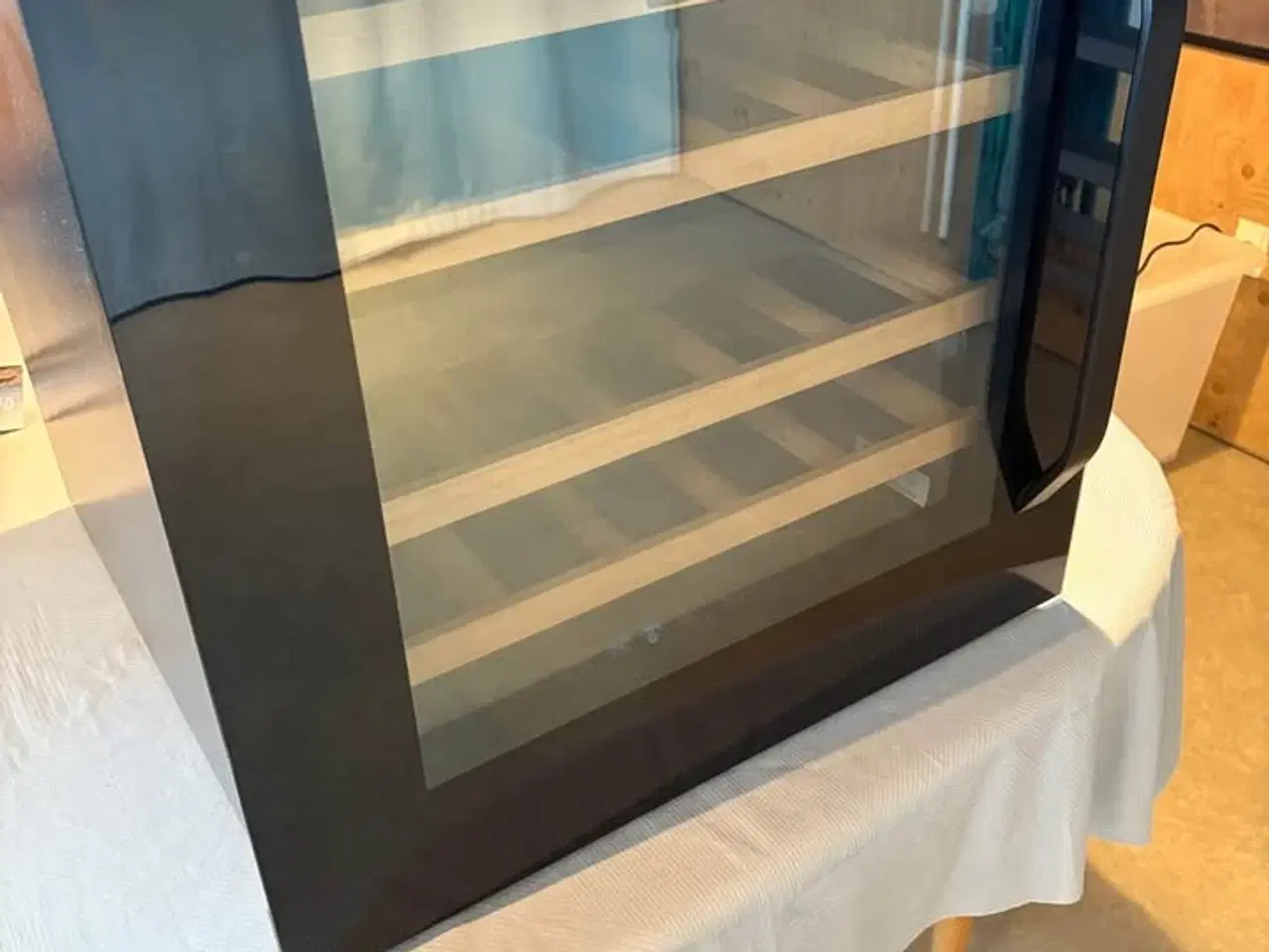 Billede 6 - Super lækkert vinkøleskab