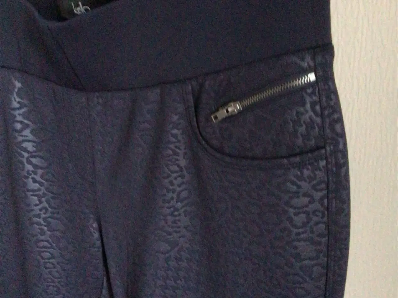 Billede 2 - kello buks str.42