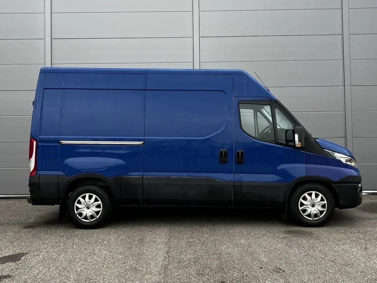 Billede 8 - Iveco Daily 2,3 35S15 10,8m³ Van