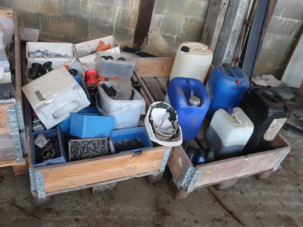 Billede 3 - Div. Varelager, værktøj, reservedele m.m.