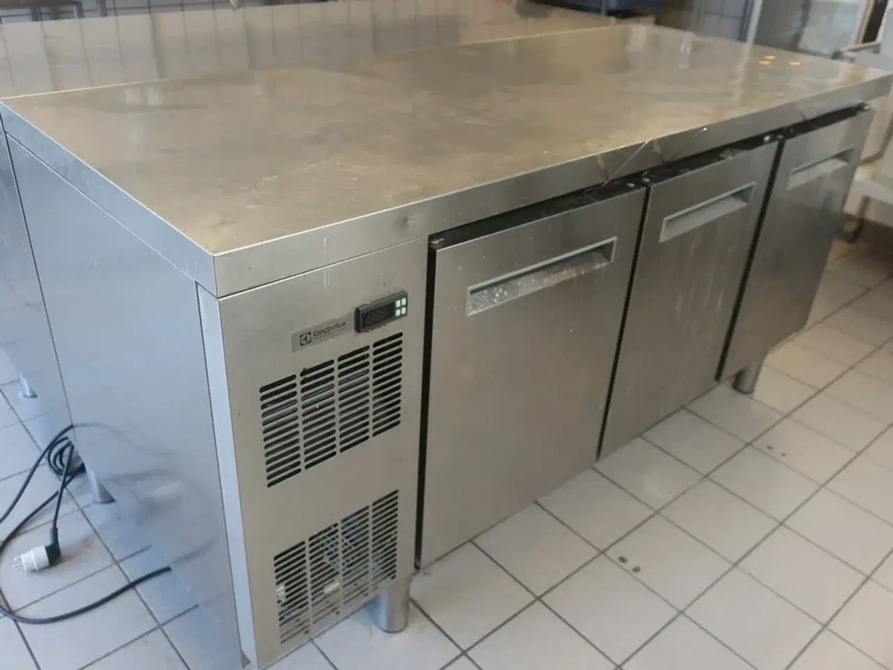 Billede 2 - Kølebord ELECTROLUX