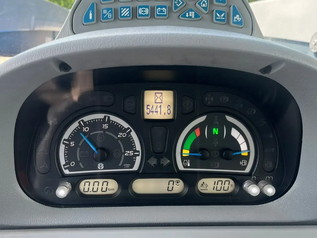 Billede 11 - New Holland T7.270 AC med frontlift og frontlæsser