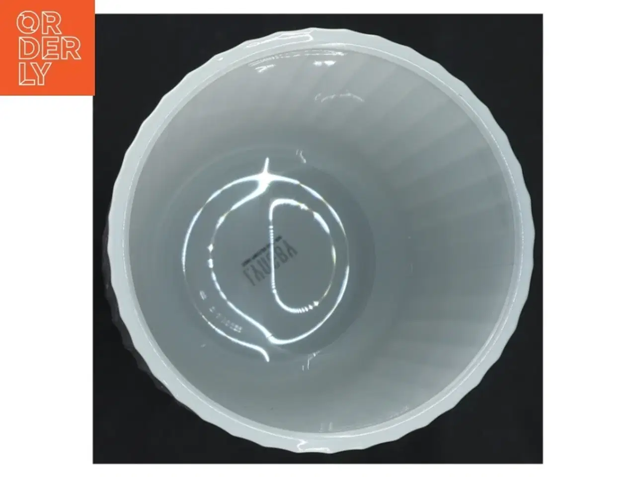 Billede 4 - Hvid porcelænsvase fra Lyngby (str. 20 cm)