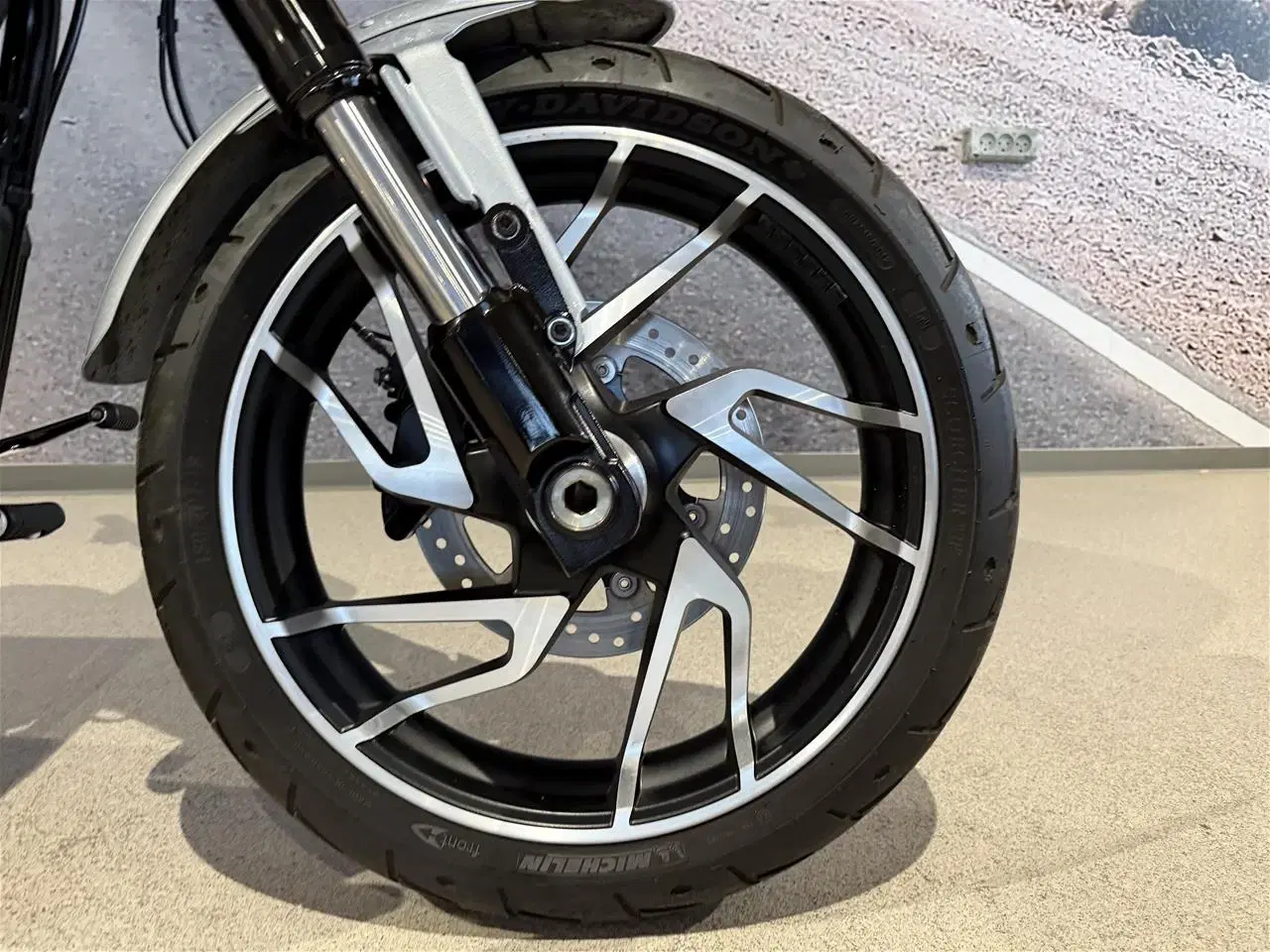 Billede 4 - Harley-Davidson FLSB Sport Glide 107"