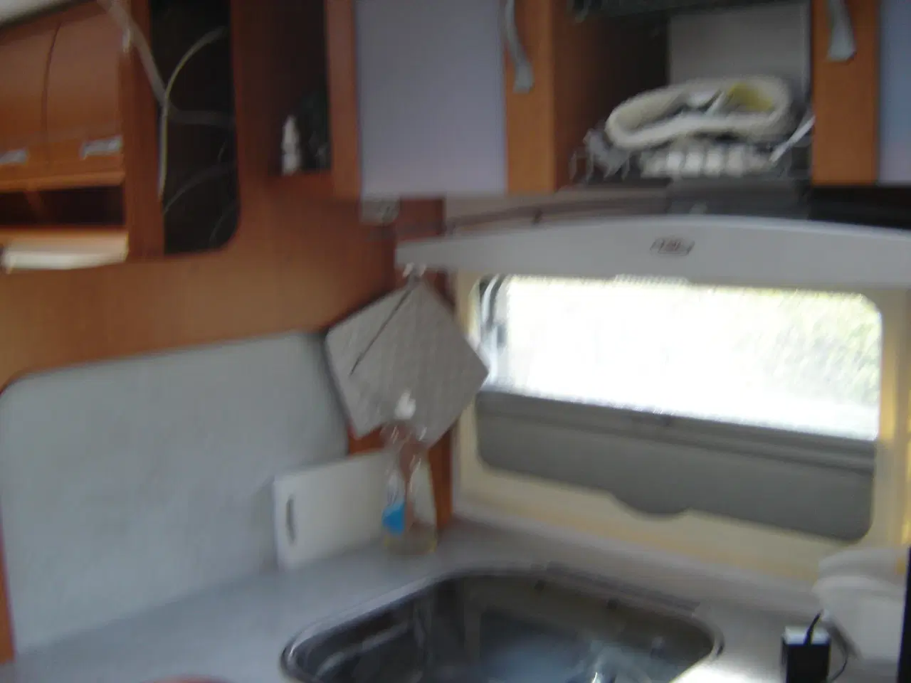 Billede 12 - Velholdt campingvogn med helsårstelt (Gysto) 