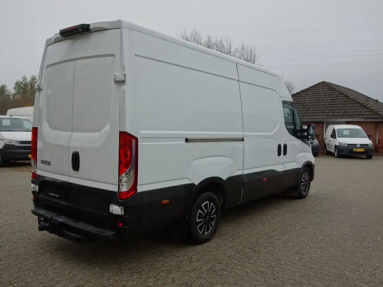 Billede 15 - Iveco Daily 3,0 35S18 12m³ Van AG8