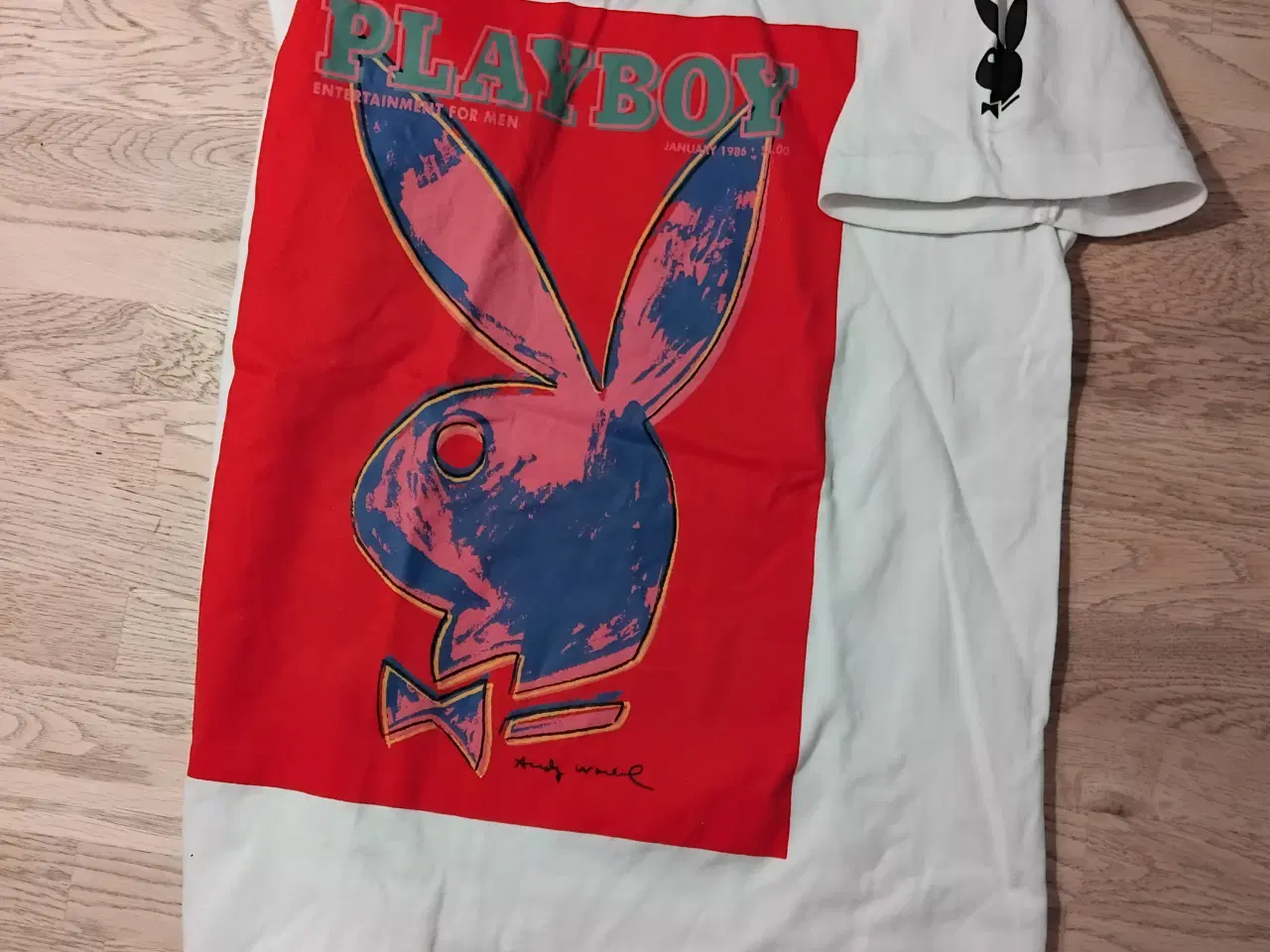 Billede 1 - 2 x T shirt til teenageren