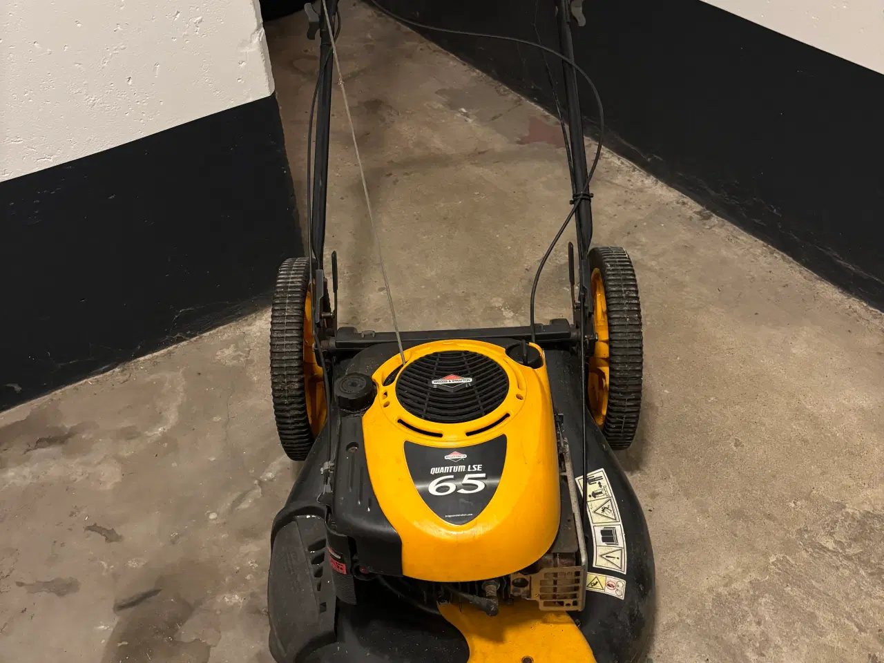 Billede 1 - Partner Electrolux 53 cm benzin plæneklipper gul/s