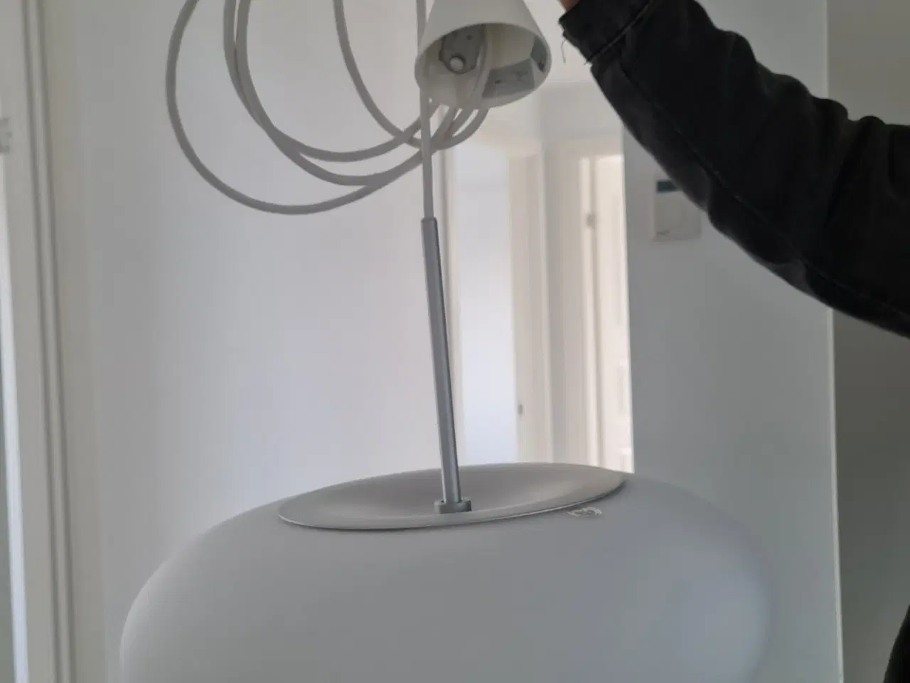Billede 1 - Holmegaard Pendel Lampe Hvid Glas. Infinity pendel