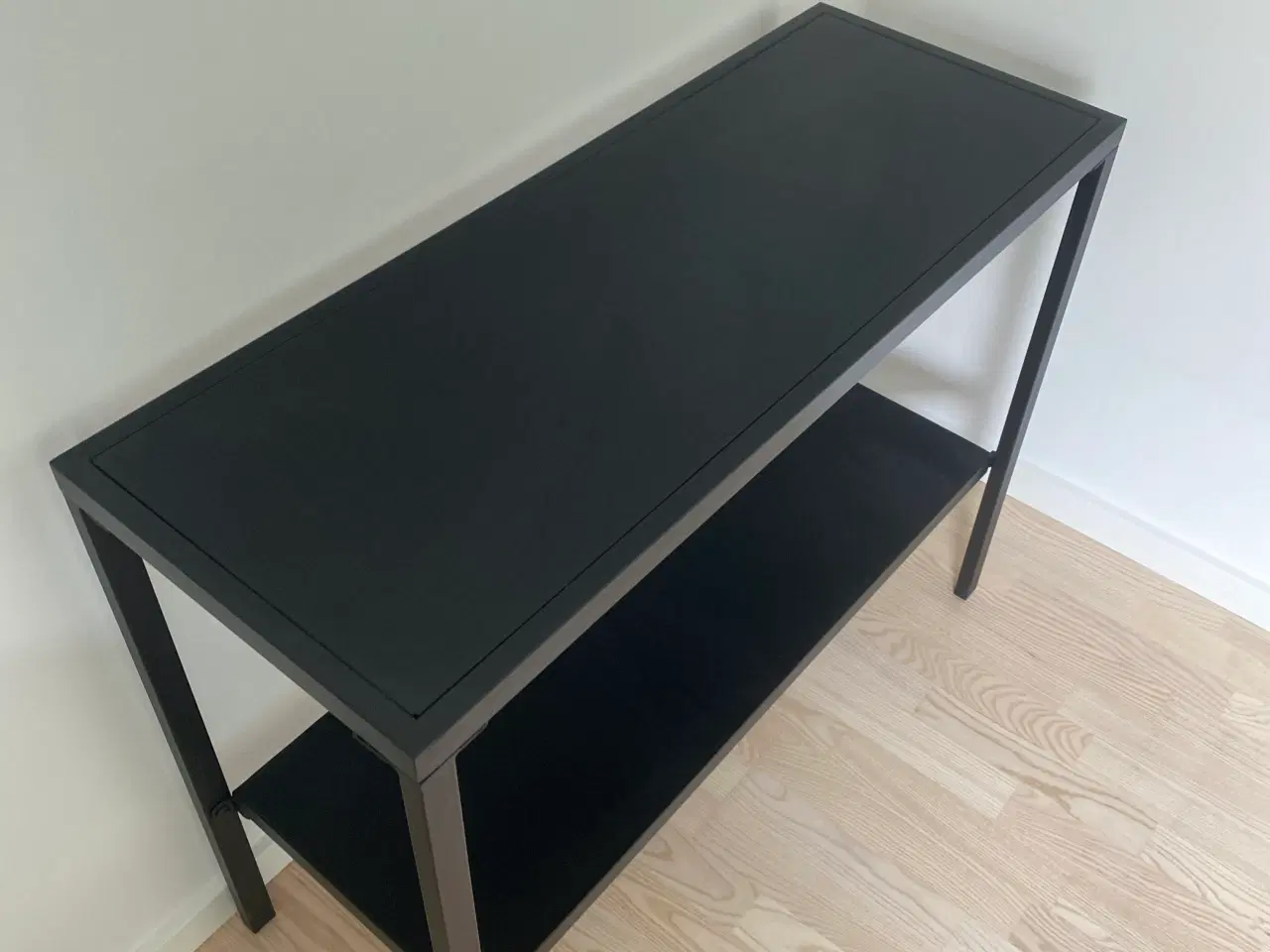 Billede 1 - Reol / TV-bord sort 
