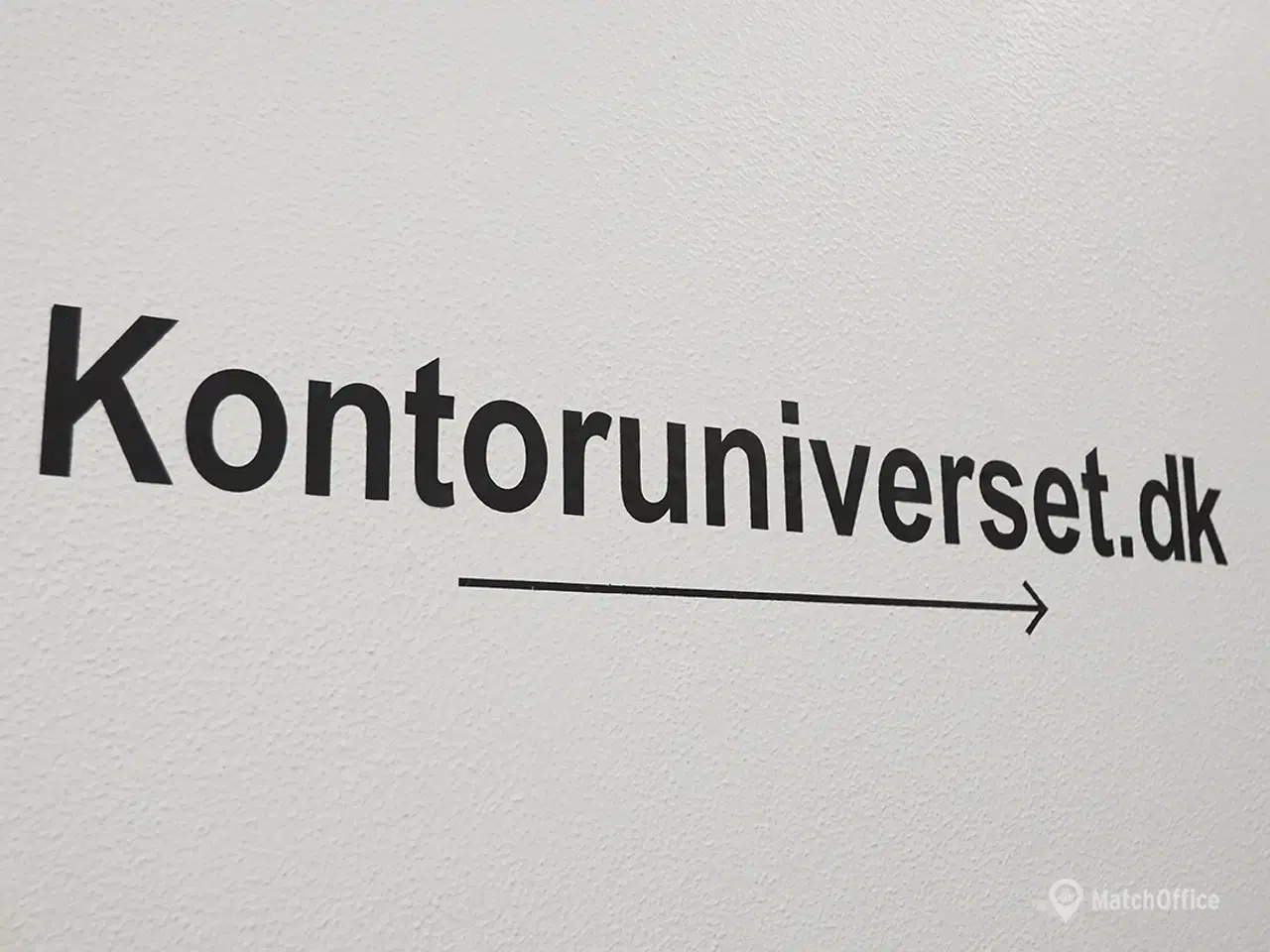 Billede 5 - Rigtig god beliggenhed tæt på motorvejen E45 og banegården.