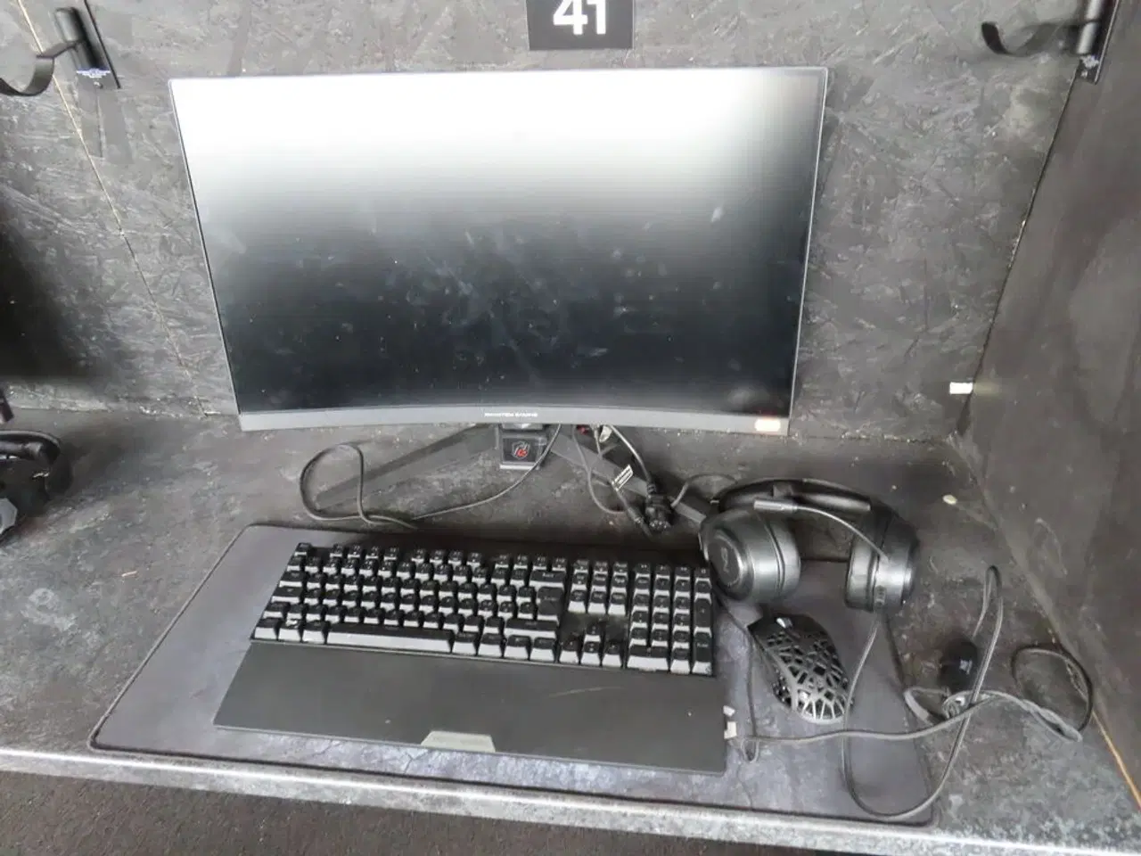 Billede 17 - 27" curved gaming monitor, ASROCK PHANTOM GAMING pg27f15rs1a