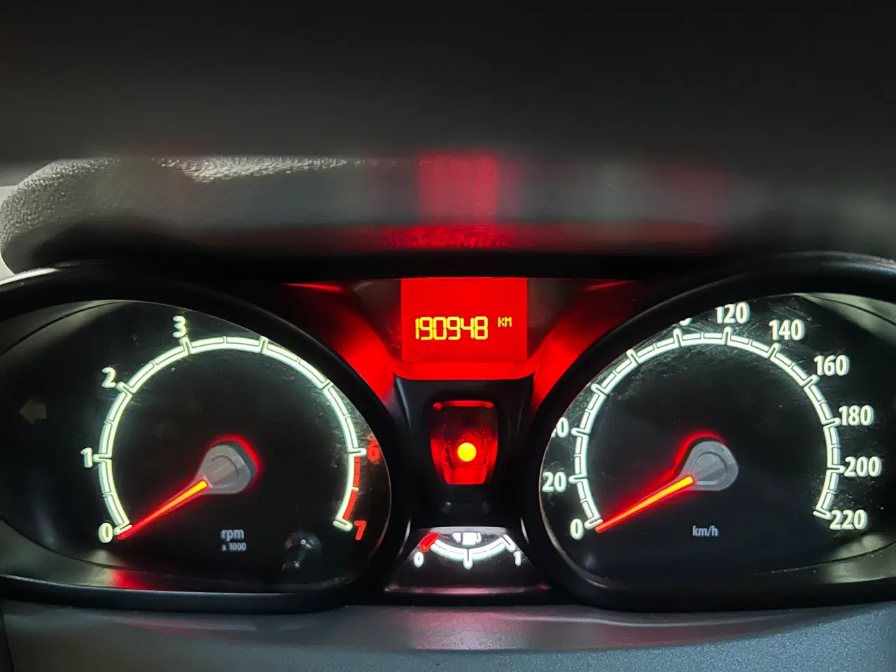 Billede 4 - Nysynet og yderst velholdt Fiesta 1.25