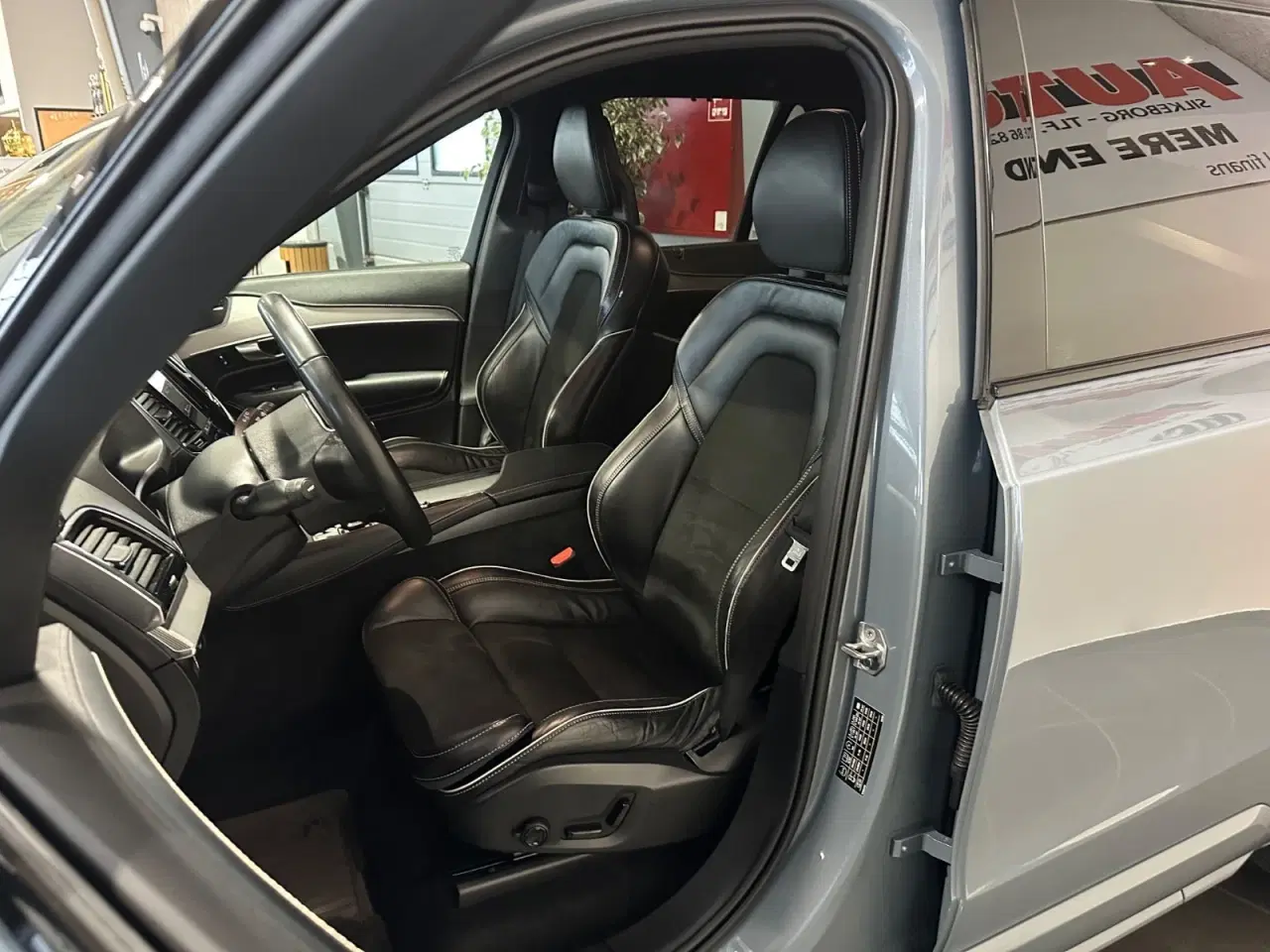 Billede 5 - Volvo XC90 2,0 B5 235 R-Design aut. AWD Van