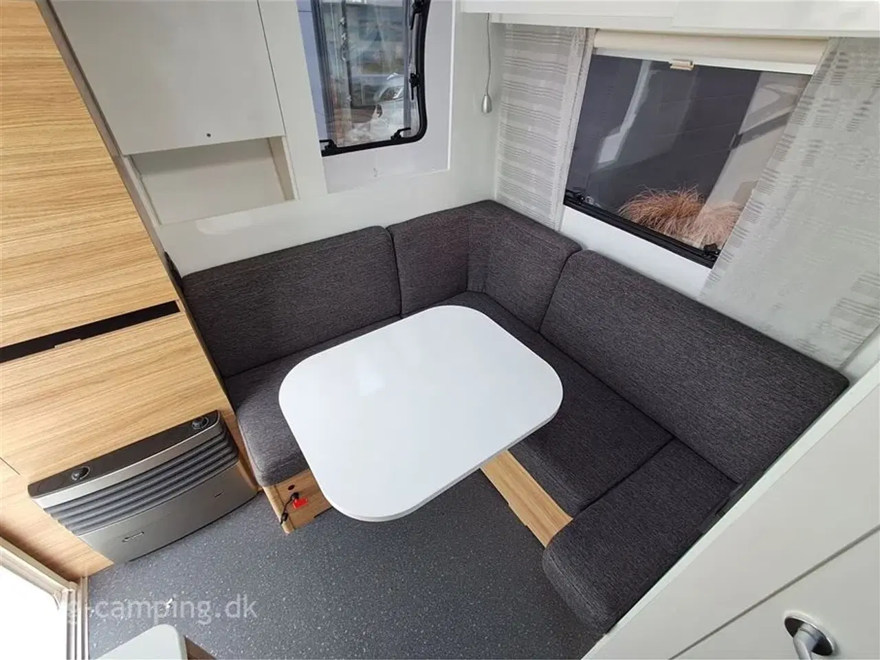 Billede 8 - 2021 - Adria Action 391 PD Den populære rejsevogn med fast dobbeltseng, Mover, Cykelstativ og Fortelt