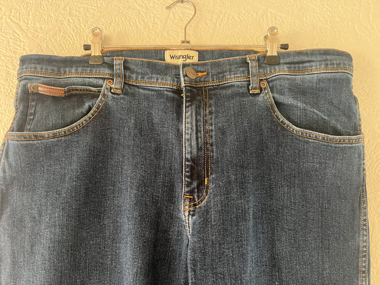 Billede 2 - Blå Wrangler Jeans. (Str: W40/L32)