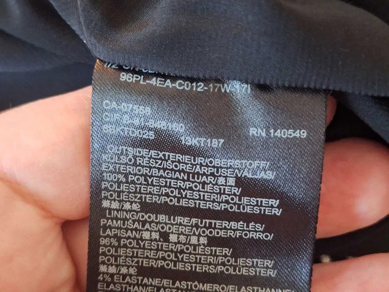 Billede 10 - Sort ærmeløs kjole 