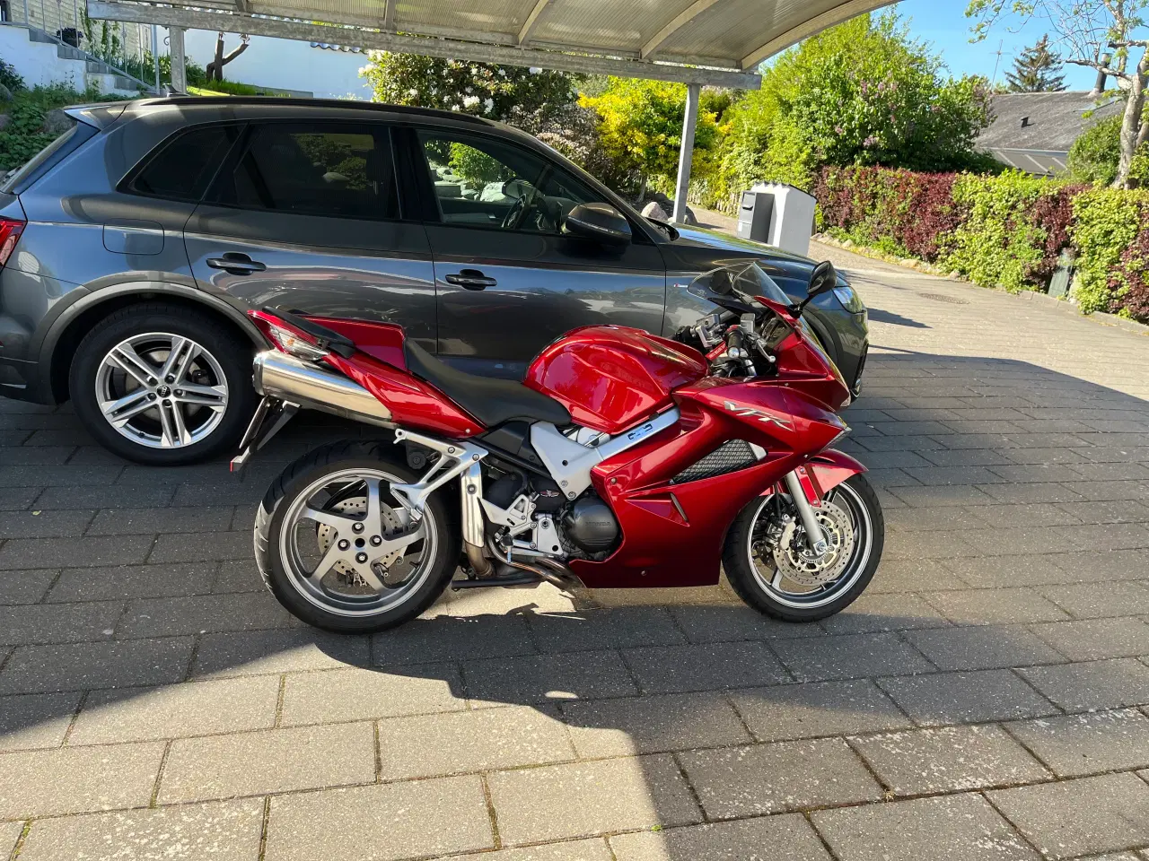 Billede 1 - Honda VFR 800 Vtec