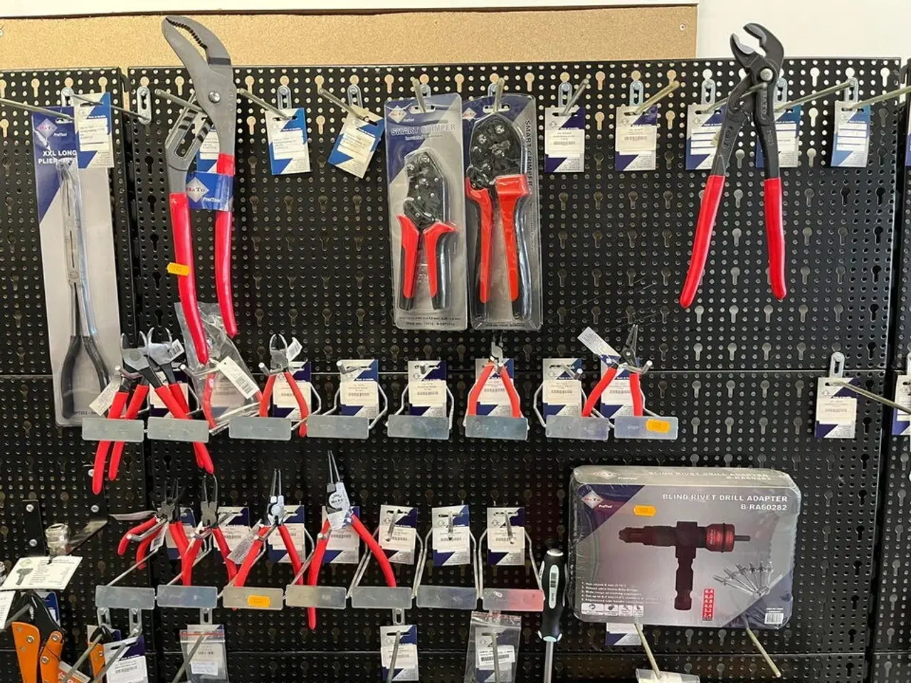 Billede 2 - Skruetrækkere og værktøj