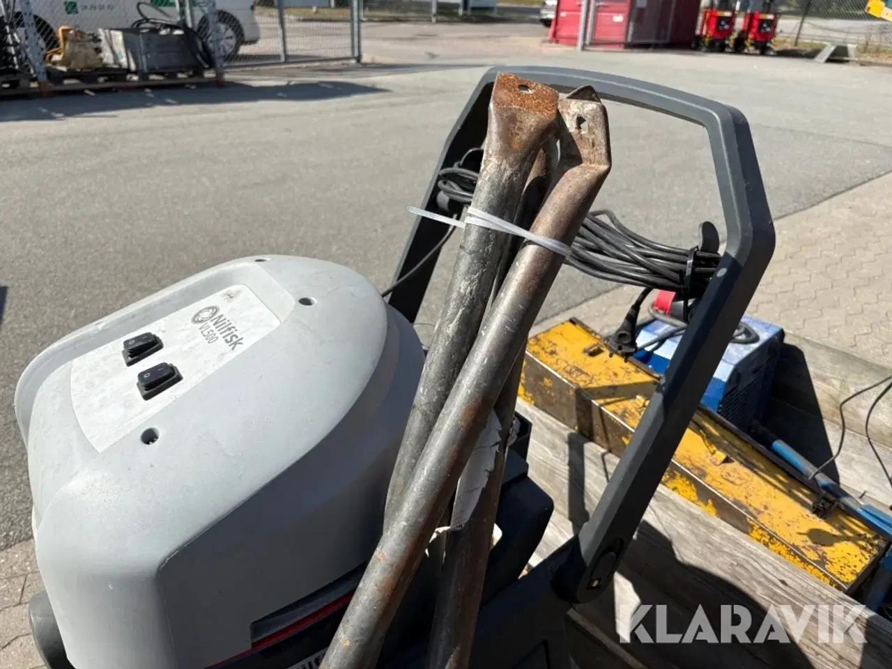 Billede 12 - Støvsuger, generator og vvs bord - 5 dele