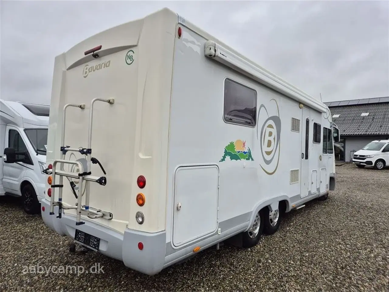 Billede 2 - 2009 - Bavaria   solceller. batteri. markise. Alde centralvarme. Anhængertræk. A/C. Queensbed. Partikelfilter. hydrauliske støtteben.   SÆLGES KUN TIL CVR !!!