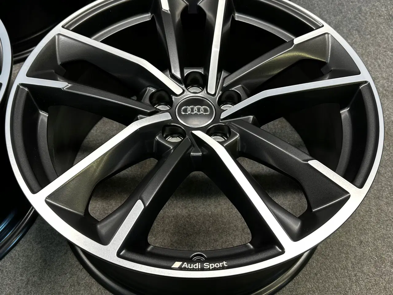 Billede 9 - AUDI Q3 83 83A S LINE 19 8,5J x 19" ET38