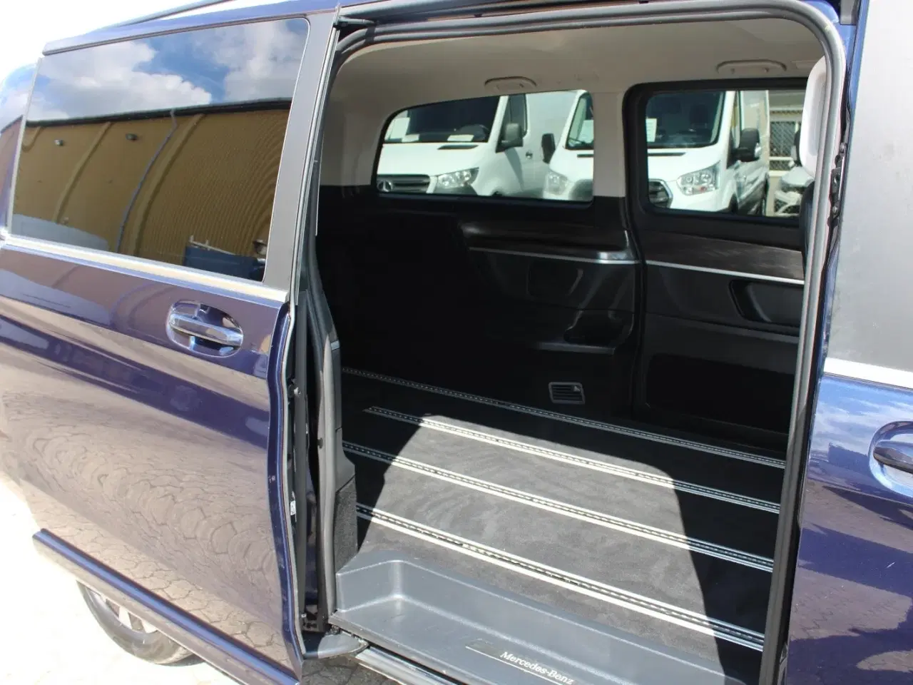 Billede 13 - Mercedes EQV300  Avantgarde XL Van