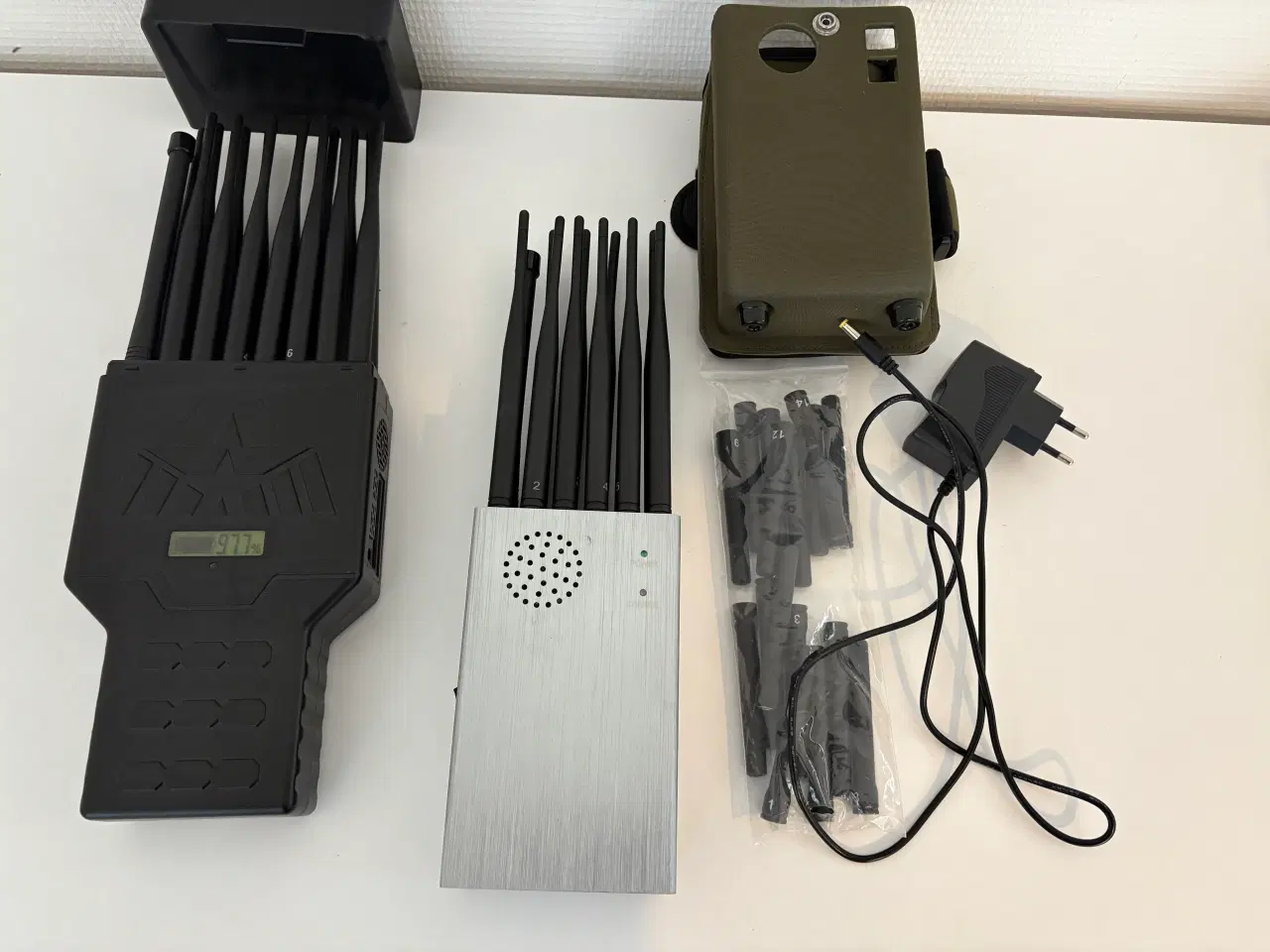 Billede 2 - Kraftig jammer tager 10 signaler