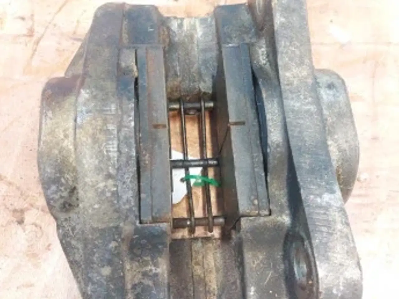 Billede 7 - Massey Ferguson 7278 Bremsekaliber 46140016