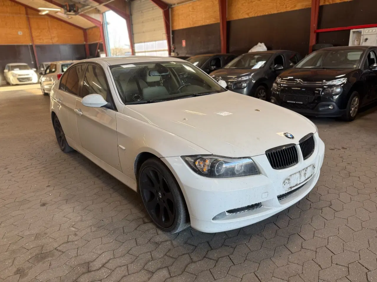 Billede 3 - BMW 320i 2,0 