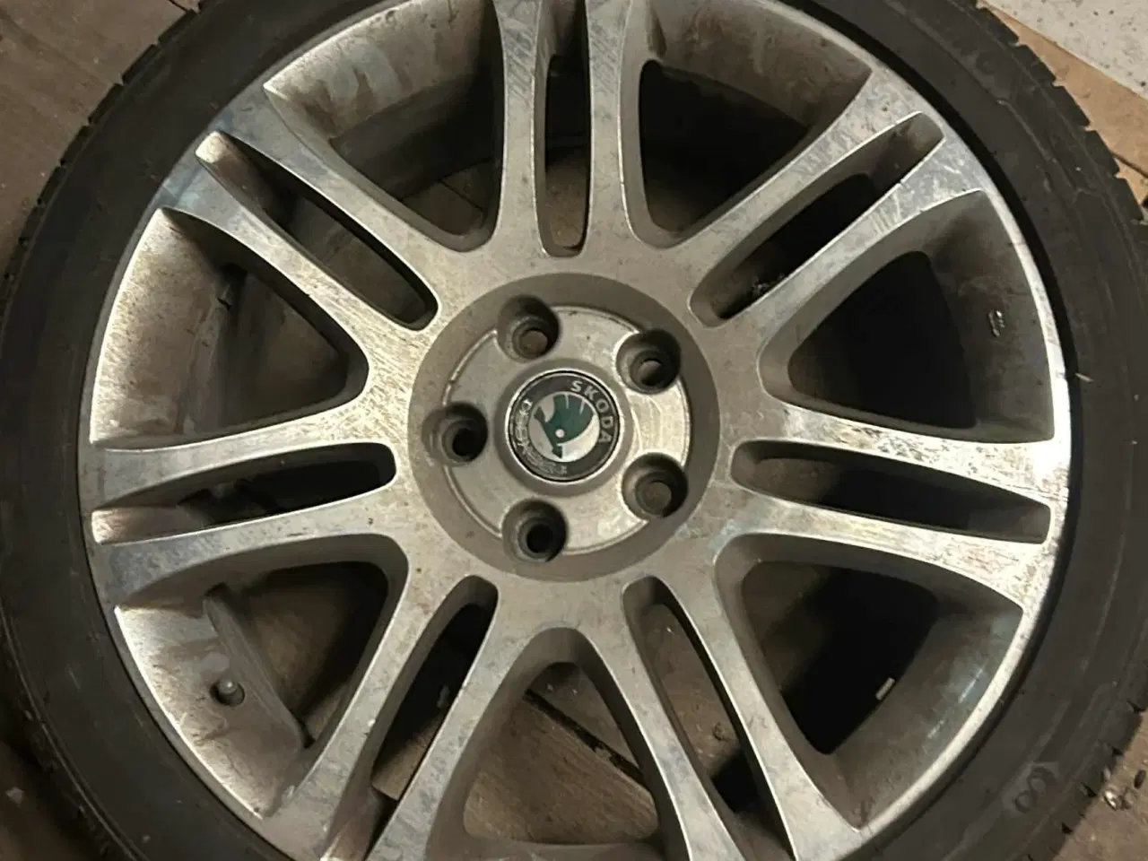 Billede 2 - sommer dæk skoda superb