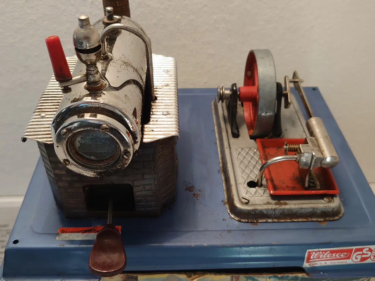 Billede 4 -  Wilesco dampmaskine D8 m. kasse mm. Afprøvet.