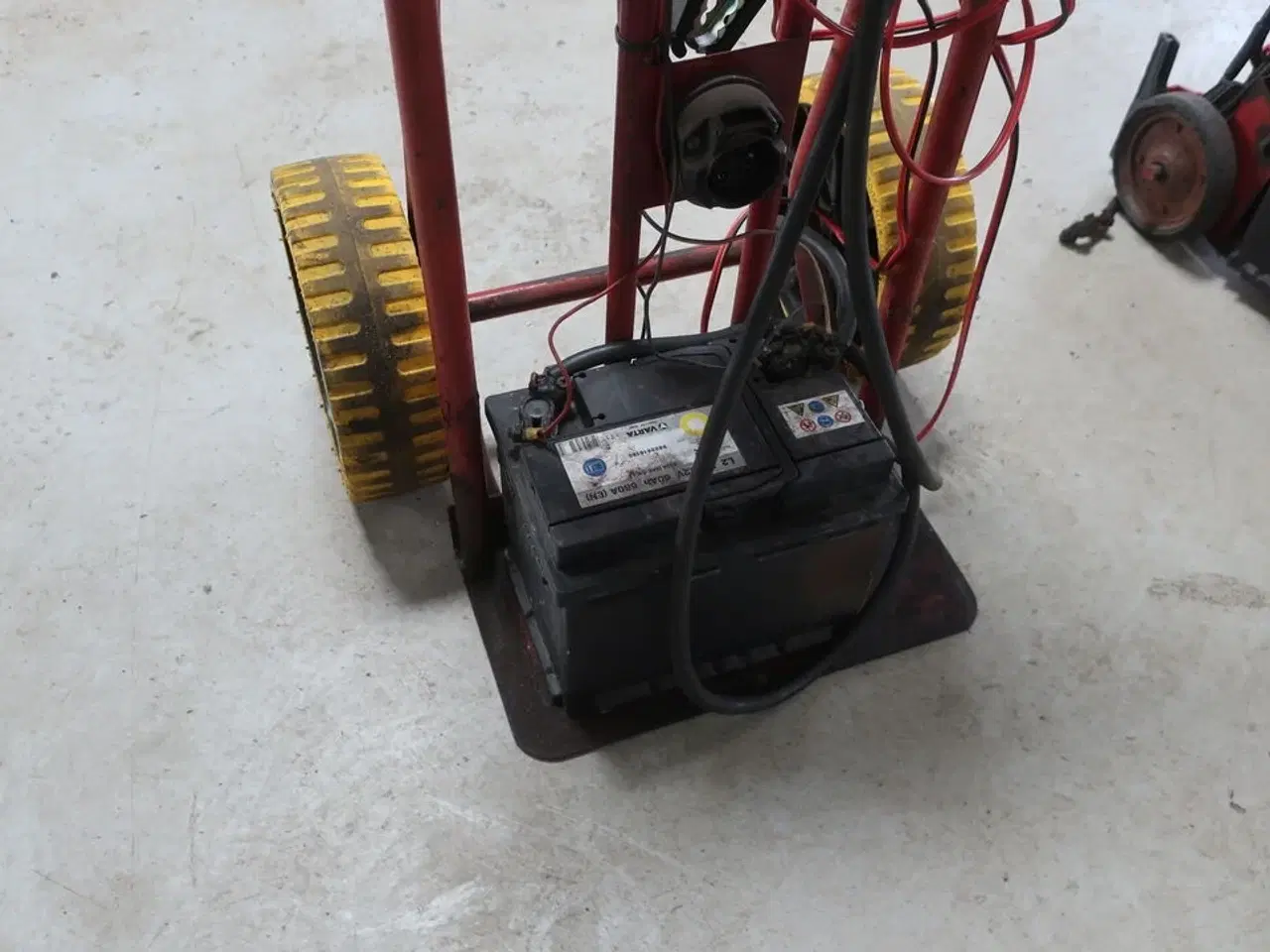 Billede 2 - Batterivogn