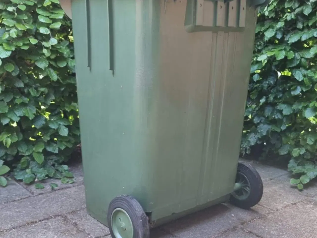 Billede 3 - Affaldsspand / Affaldscontainer