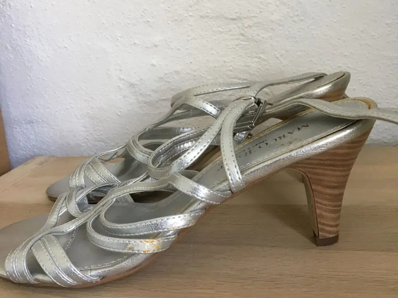 Billede 2 - Sølv sandaler
