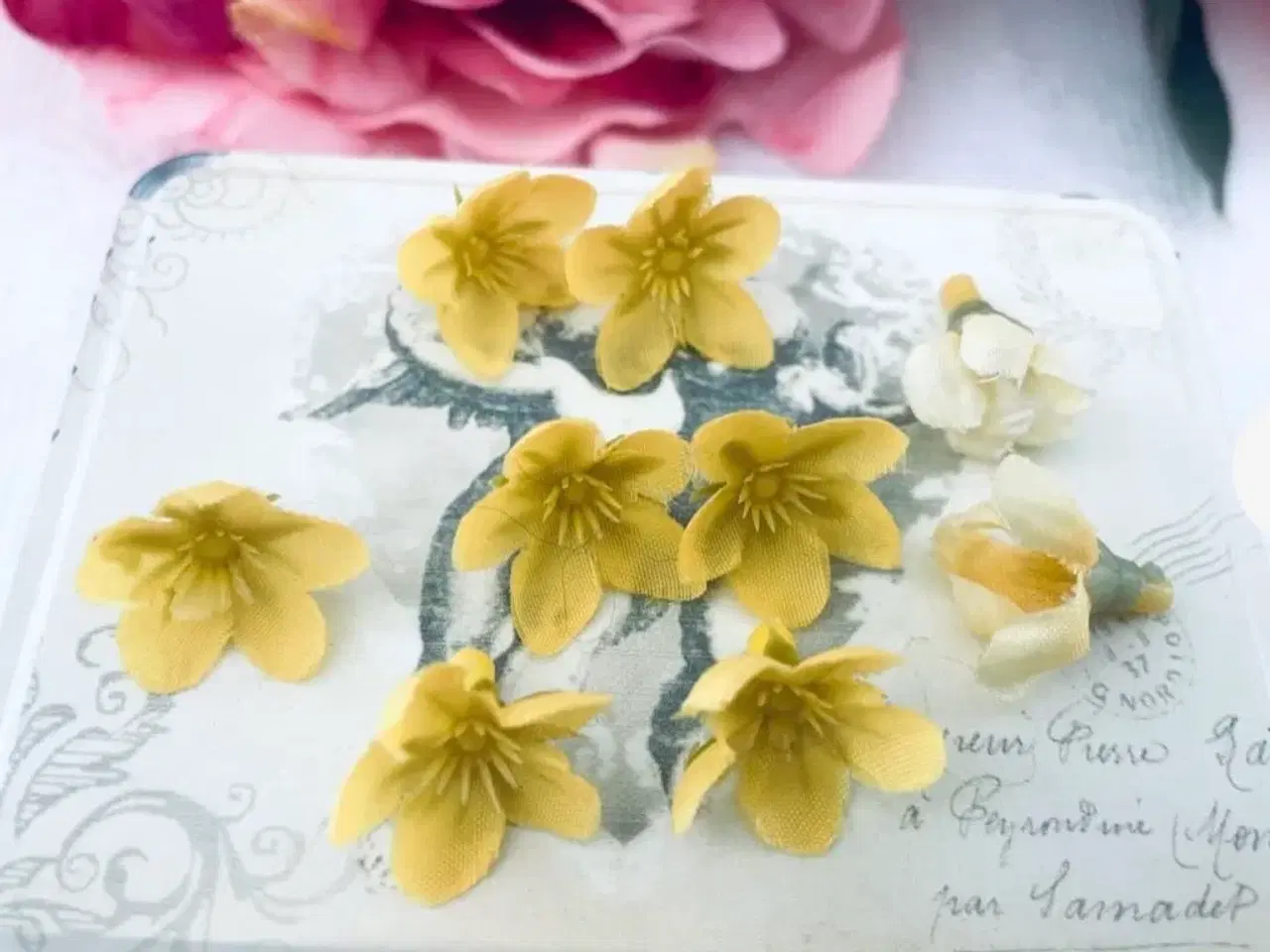 Billede 5 - Fugl + blomster til dekoration 
