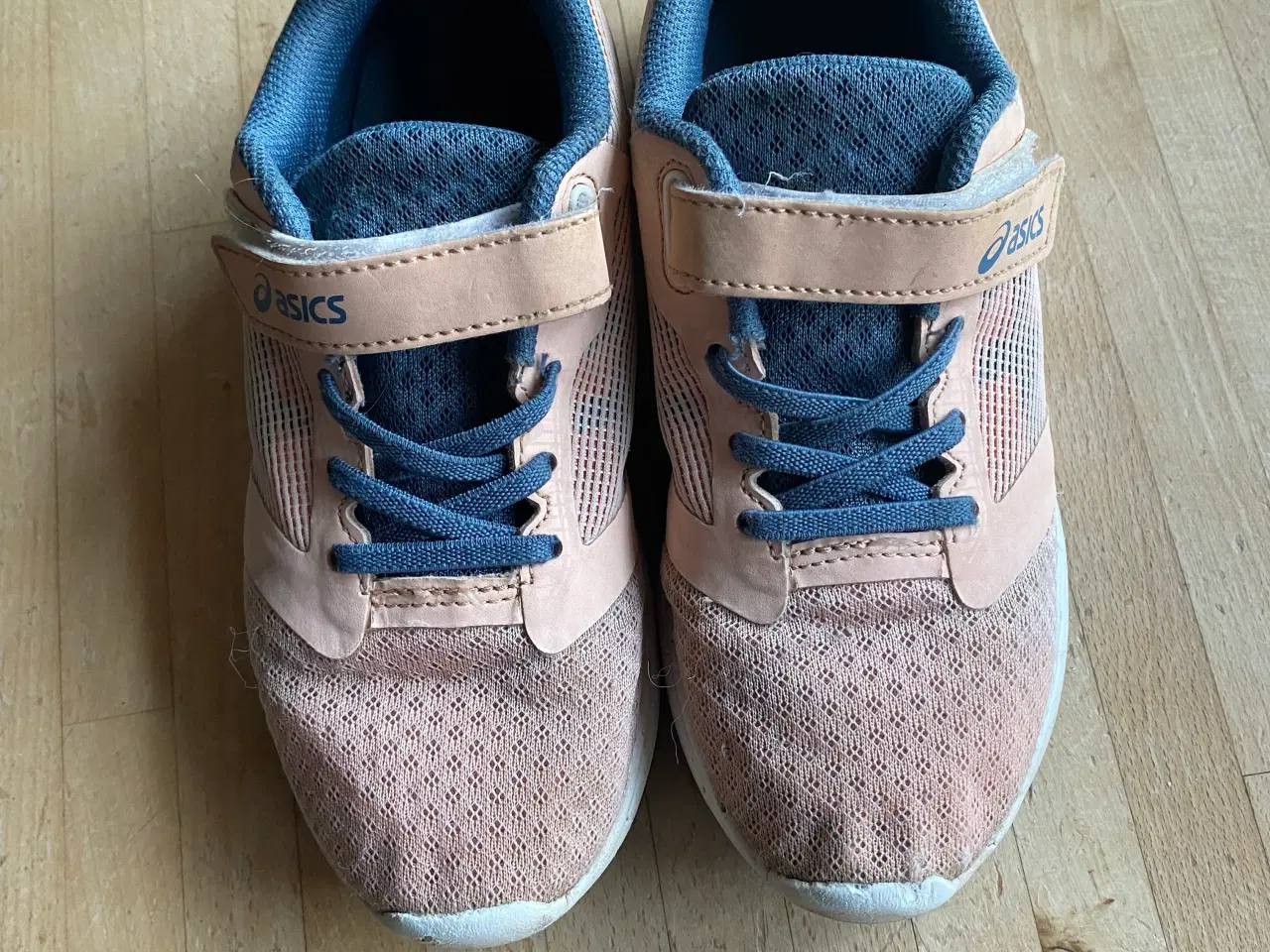 Billede 1 - Asics kondisko 32, Nike kondisko 32 