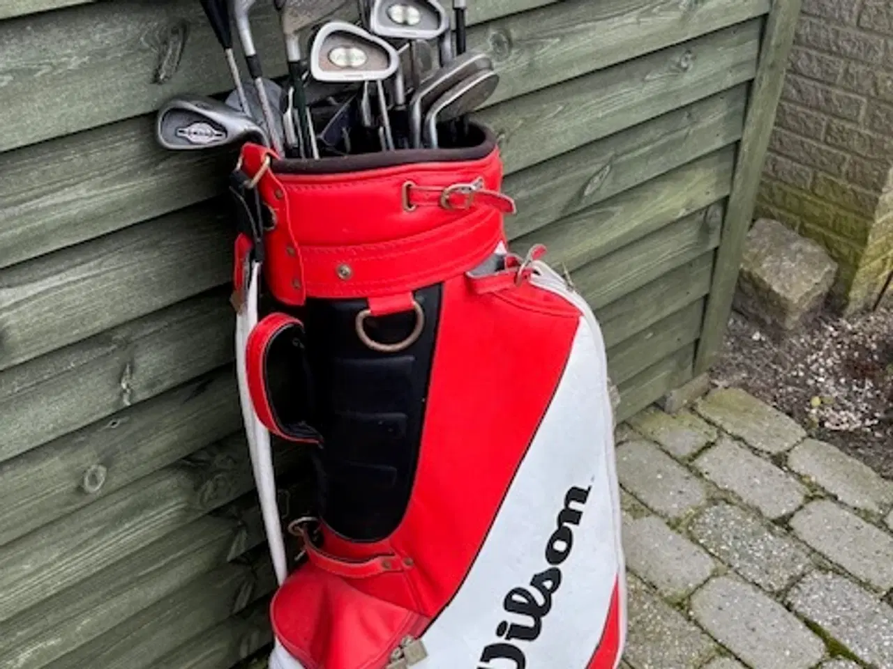 Billede 1 - Golfsæt m. bag, køller, bolde, handsker m.m.