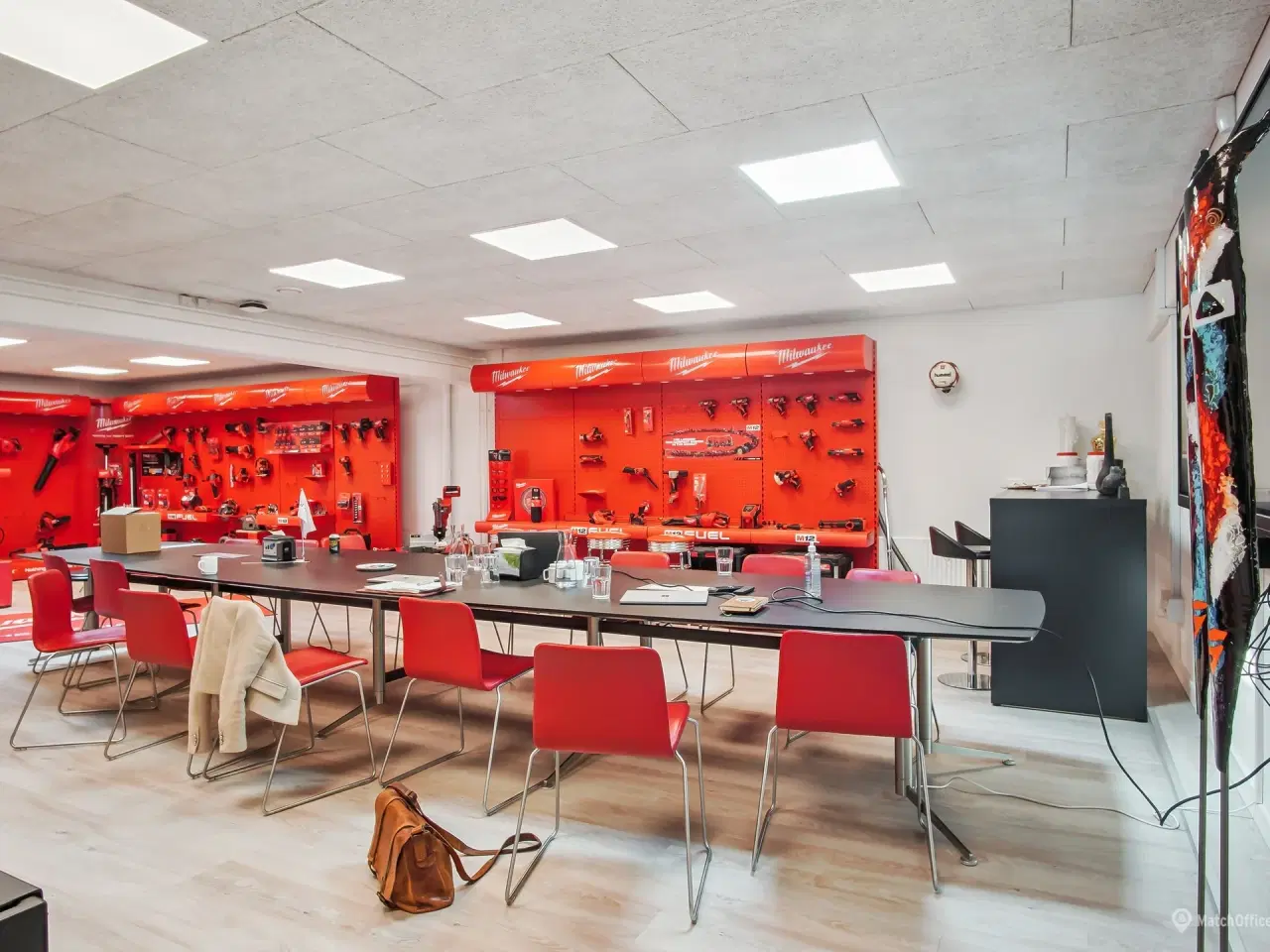 Billede 13 - Stort kombineret lager- og kontorlejemål i Vejle med 6 m loft og nem adgang til E45