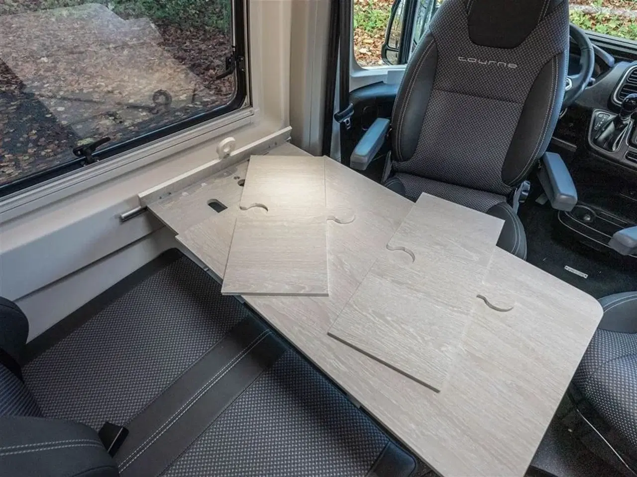 Billede 11 - 2026 - Tourne 6.4 Cruise aut. gear - Black