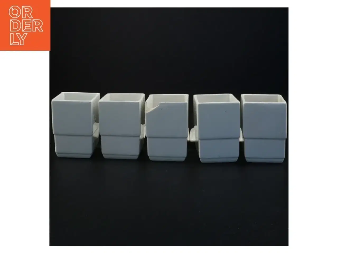 Billede 3 - Porcelæn krydderiglas (str.15 x 9,5 cm og 8 x 5,5 cm)